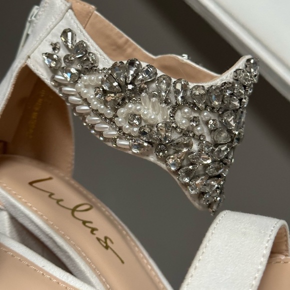 NEW Lulus Dannah White Suede Rhinestone and Pearl High Heel Sandals Women’s 5.5 - Picture 14 of 15